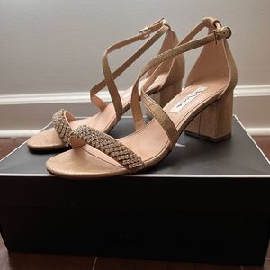 Nina heels in Sparkling Champagne